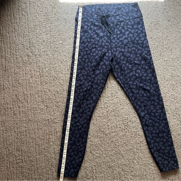 Sarah's Day x White Fox Activewear Cheetah Print Leggings - Picture 4 of 9